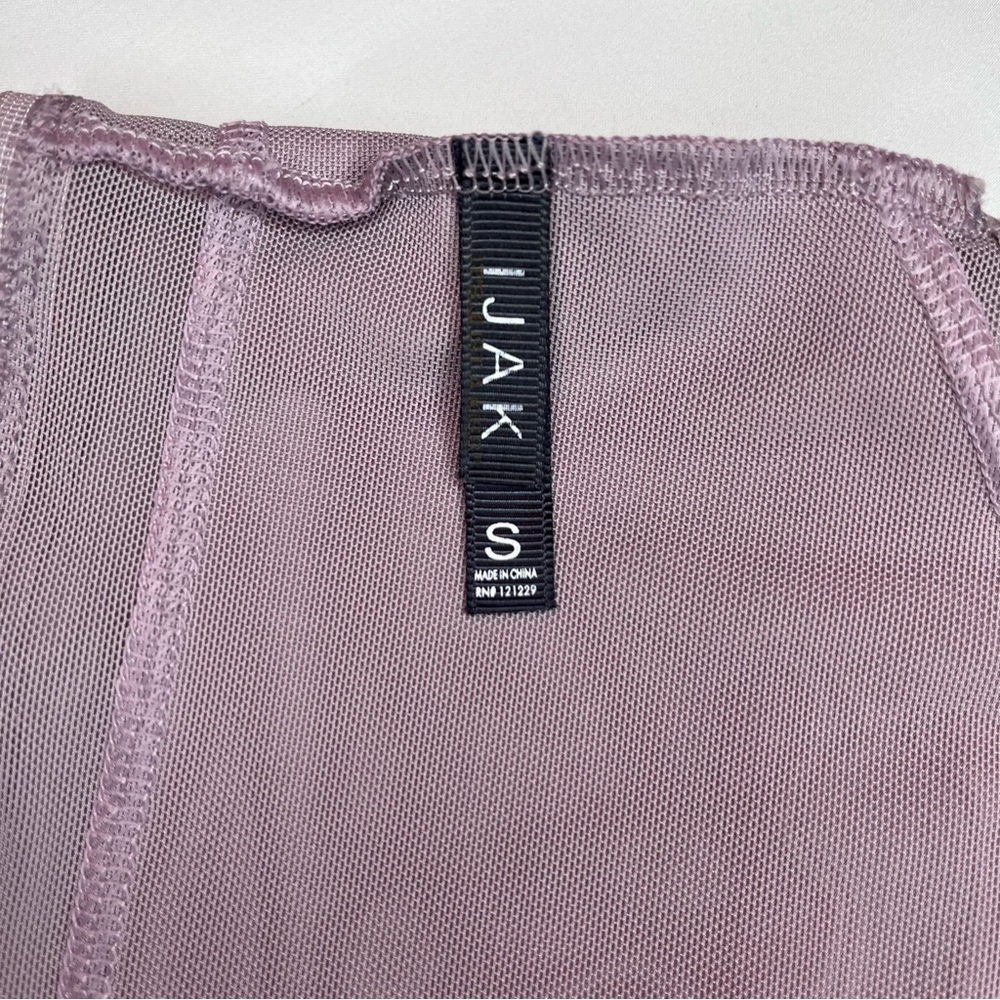 IJAK Mauve Purple Mesh Racerback Sports Bra Wireless Stretch Pullover Women’s S - Picture 3 of 3